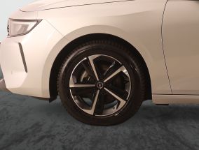 Opel Astra - 2024