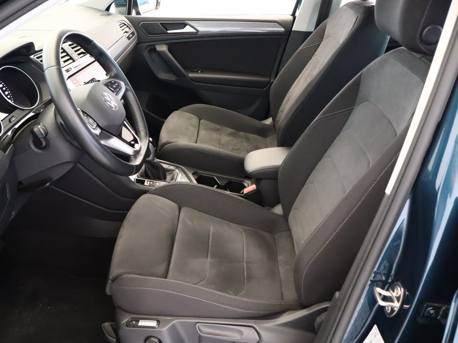 Volkswagen Tiguan - 2022