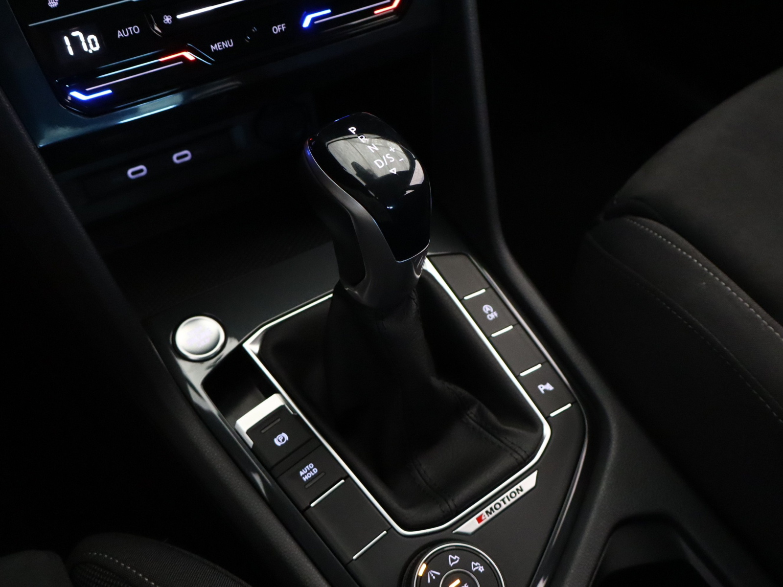Volkswagen Tiguan - 2022