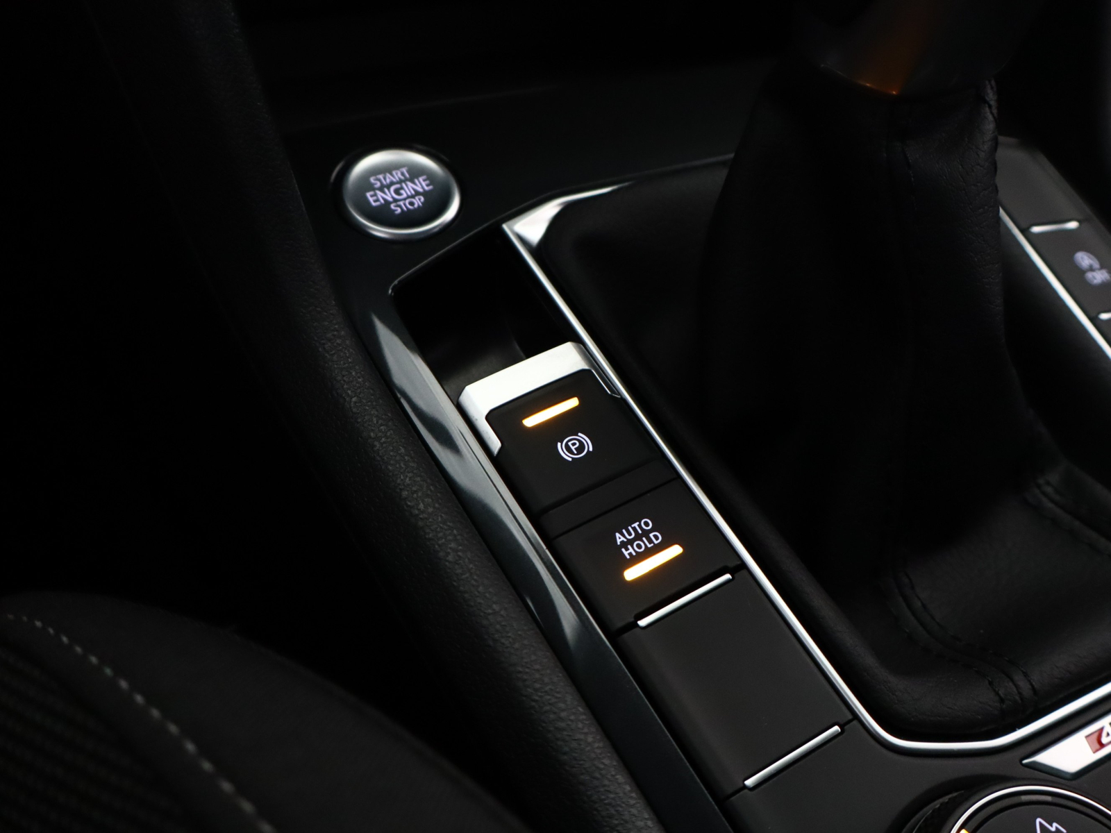 Volkswagen Tiguan - 2022