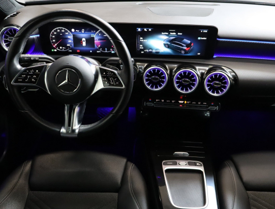 Mercedes-Benz A 200 d