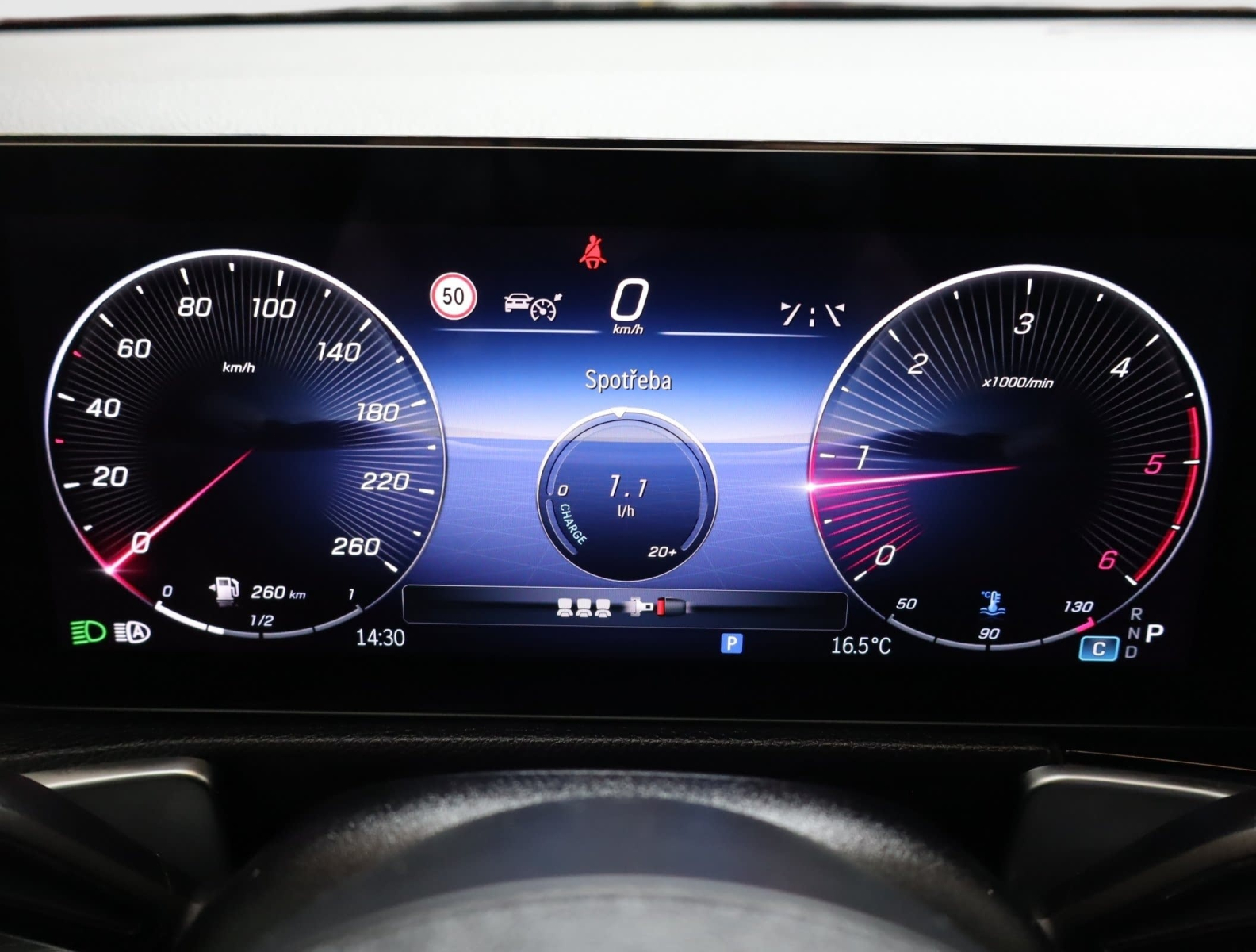 Mercedes-Benz GLB - 2024
