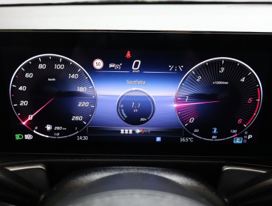 Mercedes-Benz GLB - 2024