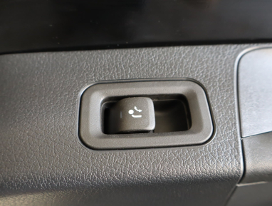 Mercedes-Benz GLB - 2024