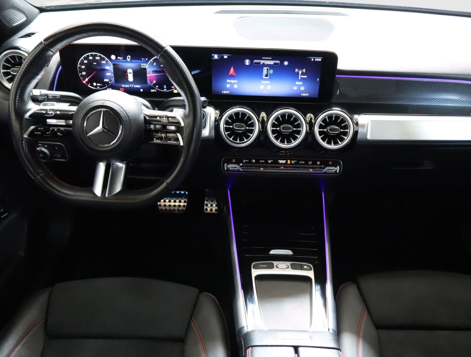 Mercedes-Benz GLB - 2024