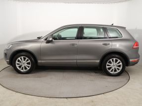 Volkswagen Touareg - 2015