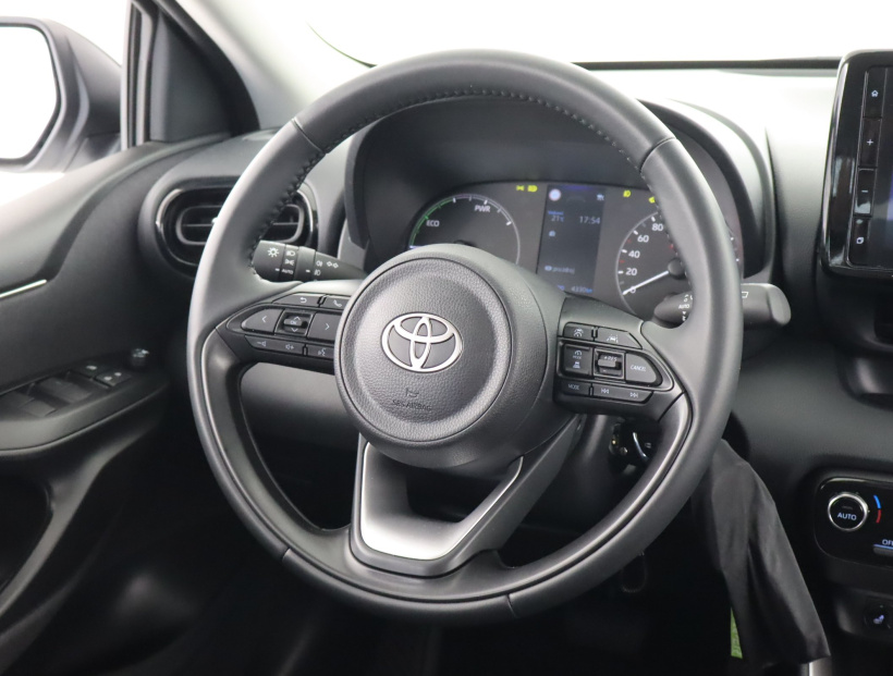 Toyota Yaris, 2024