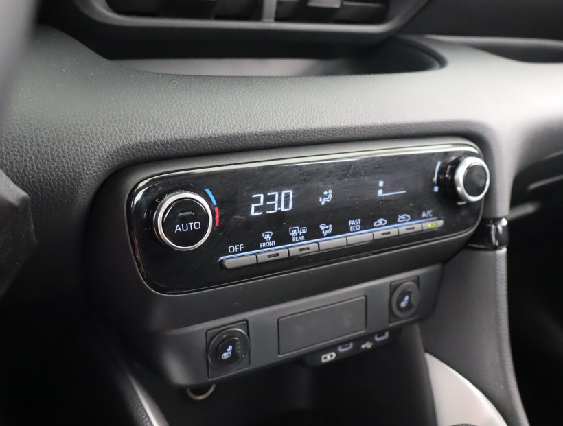 Toyota Yaris, 2024