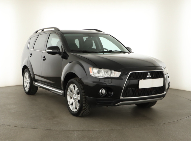 Mitsubishi Outlander 2011