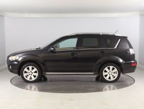 Mitsubishi Outlander - 2011