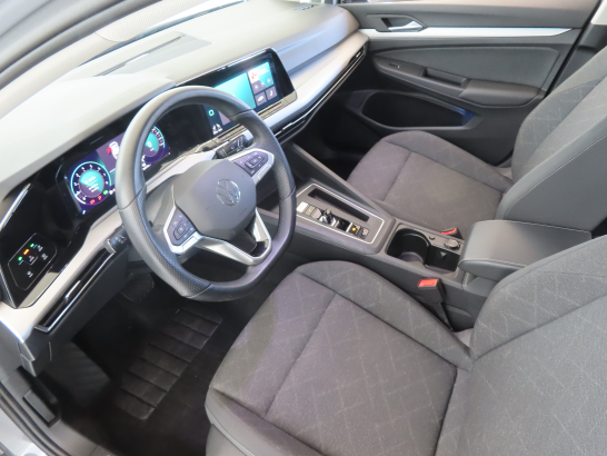 Volkswagen Golf 1.5 eTSI