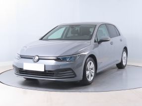 Volkswagen Golf - 2023
