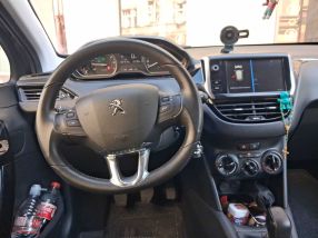 Peugeot 208 - 2018