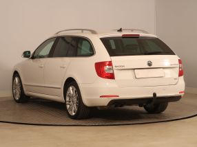 Škoda Superb - 2013