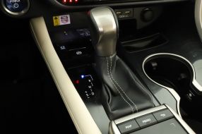 Lexus RX - 2022