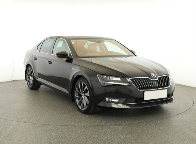 Škoda Superb 2015