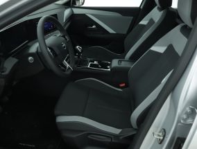 Opel Astra - 2024