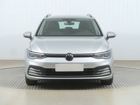 Volkswagen Golf - 2021