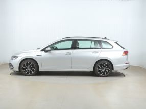 Volkswagen Golf - 2021