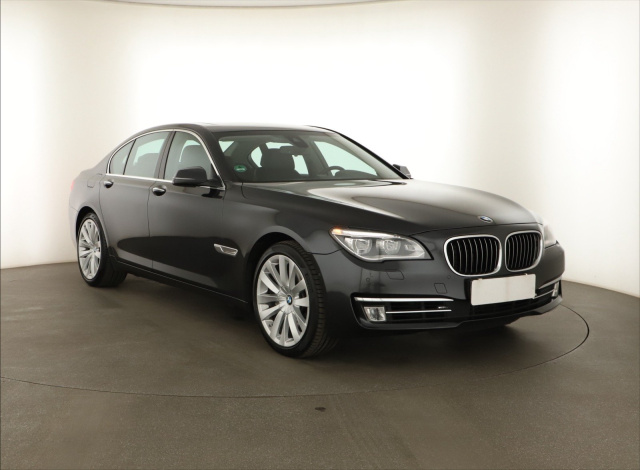 BMW 7 2015