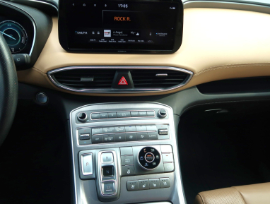 Hyundai Santa Fe - 2021