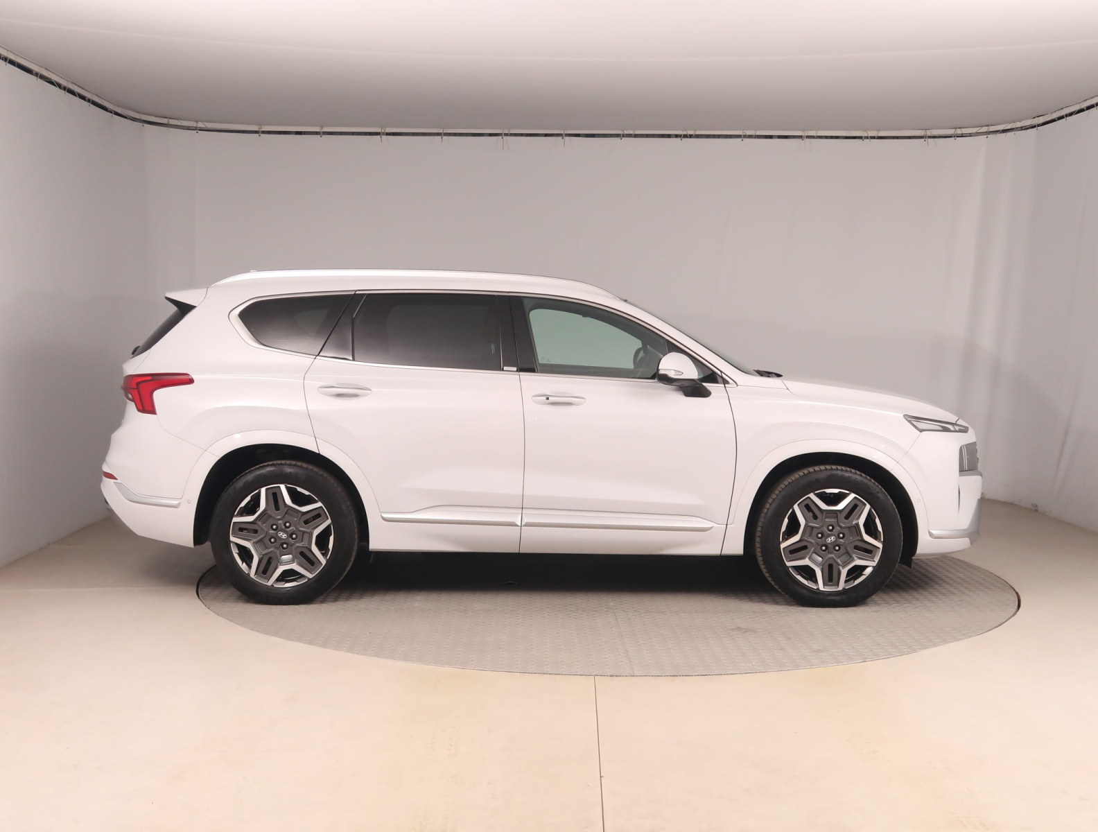 Hyundai Santa Fe - 2021