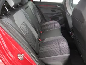 Volkswagen Golf - 2020