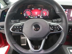 Volkswagen Golf - 2020