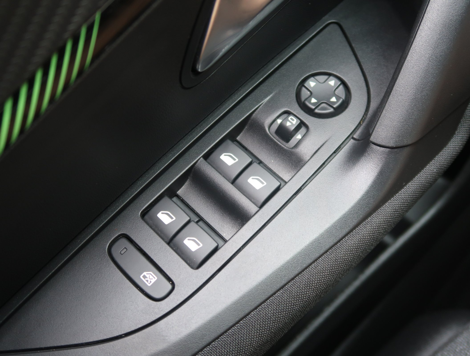 Peugeot 2008 - 2024