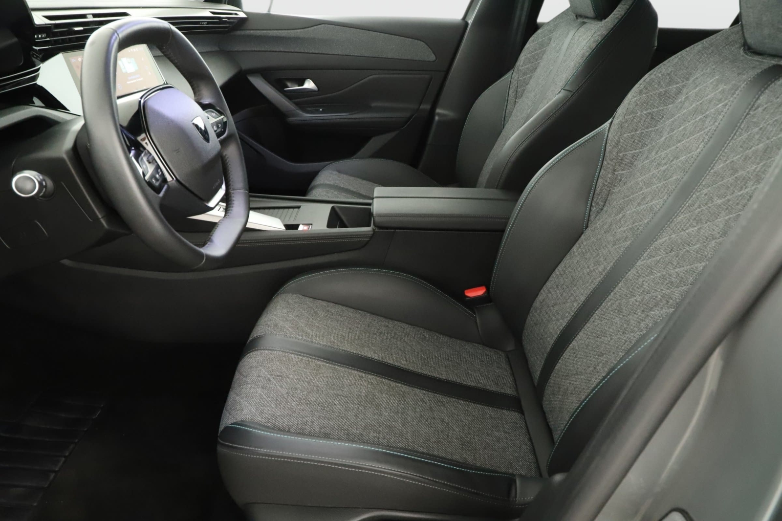 Peugeot 408 - 2024