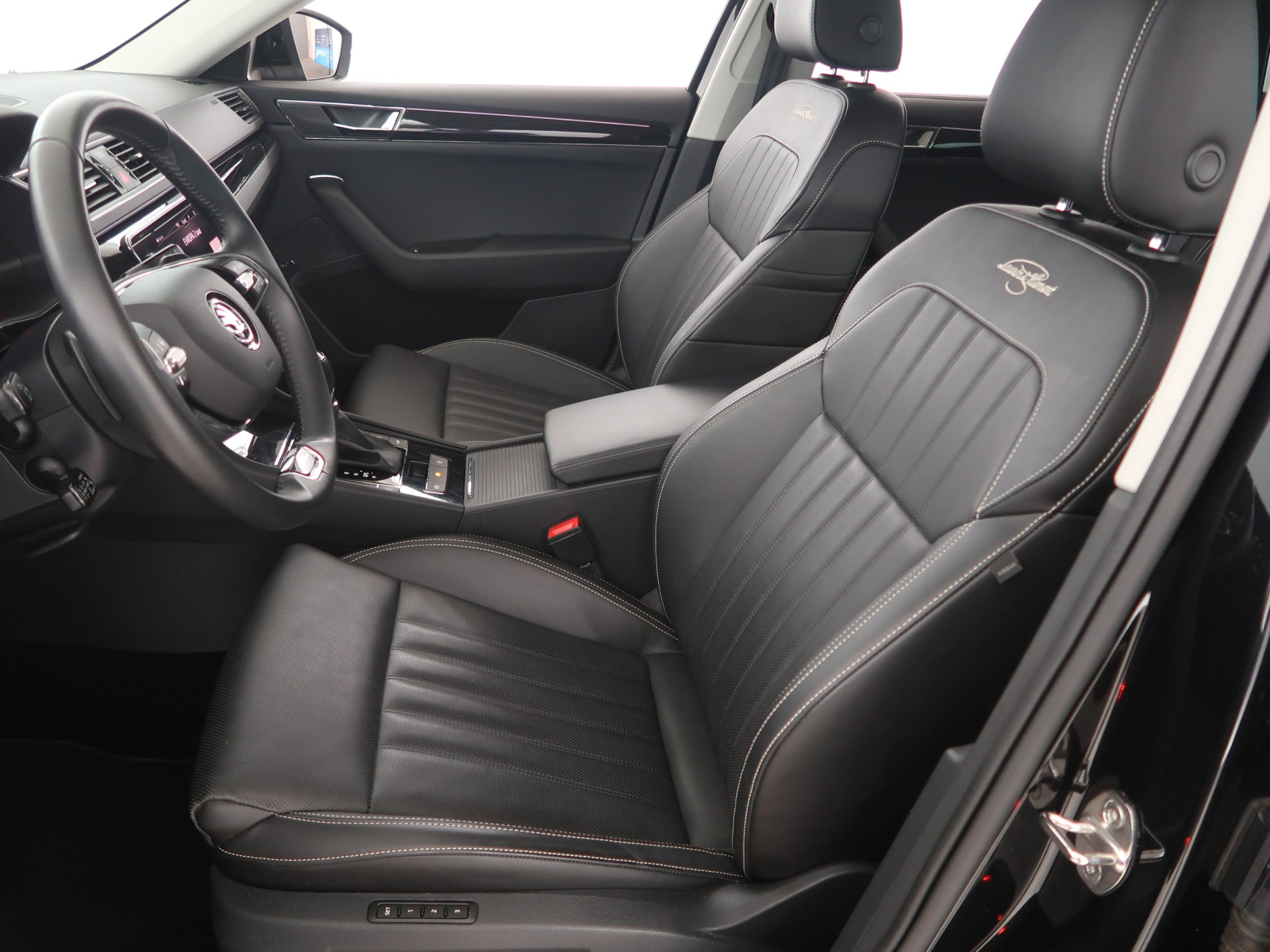 Škoda Superb - 2023