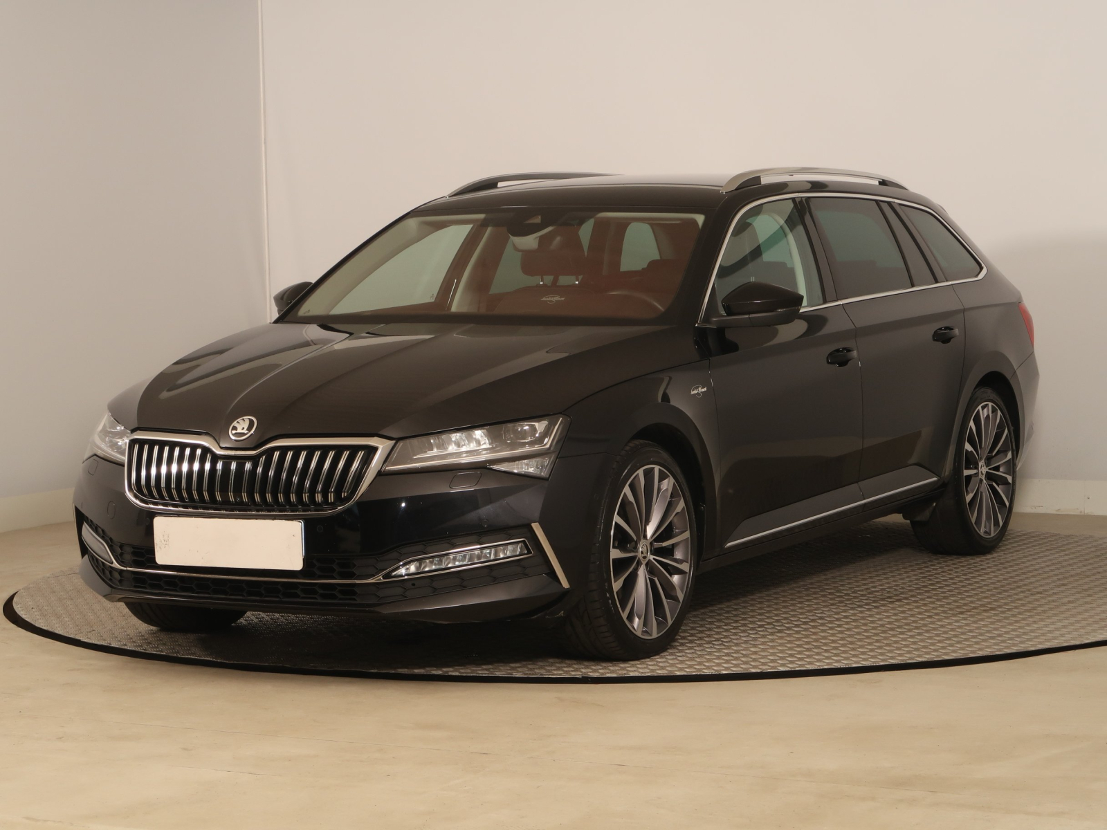 Škoda Superb - 2023