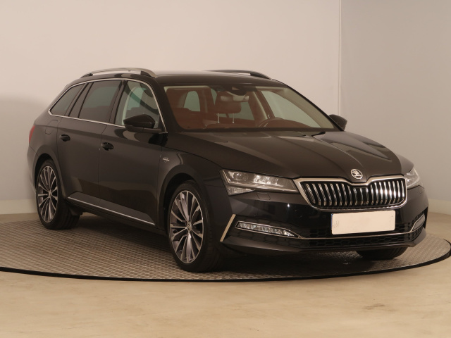 Škoda Superb 2023