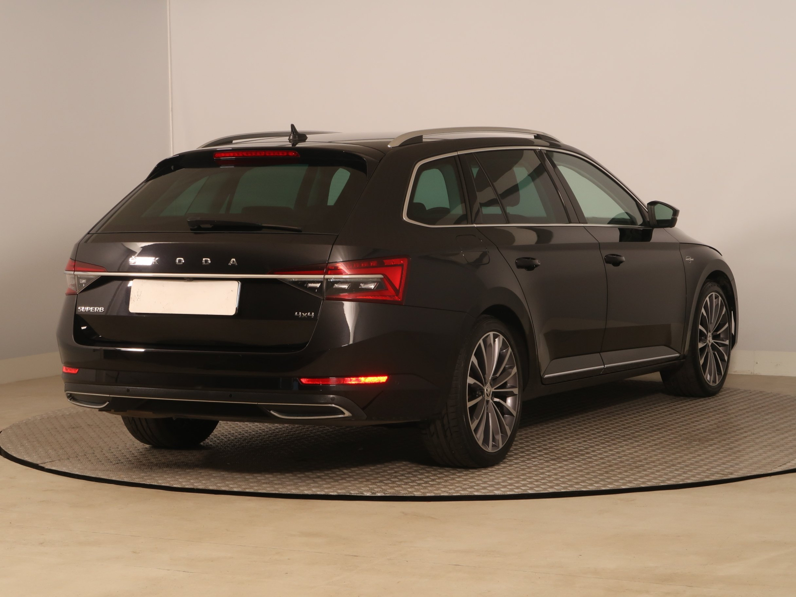 Škoda Superb - 2023