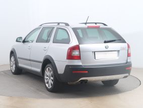 Škoda Octavia Scout - 2011