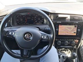 Volkswagen Golf - 2017