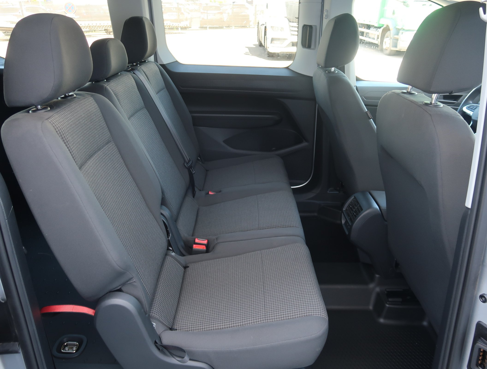 Volkswagen Caddy - 2025