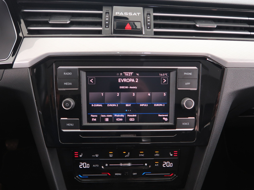 Volkswagen Passat, 2020