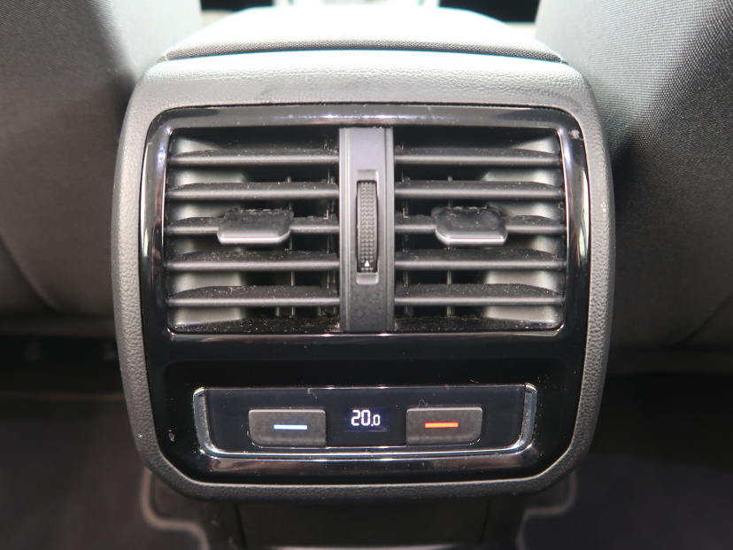 Volkswagen Passat, 2020