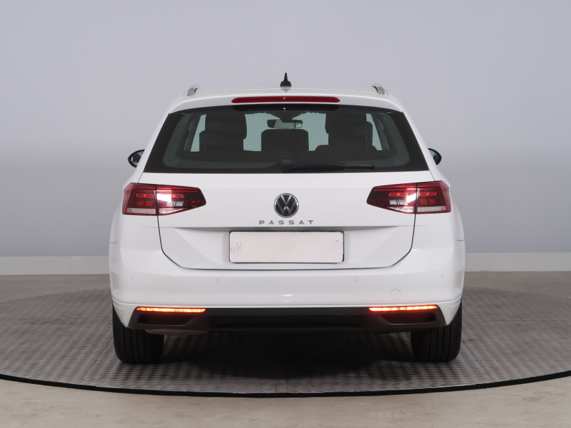Volkswagen Passat, 2020