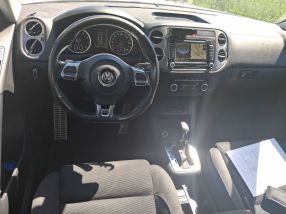 Volkswagen Tiguan - 2010