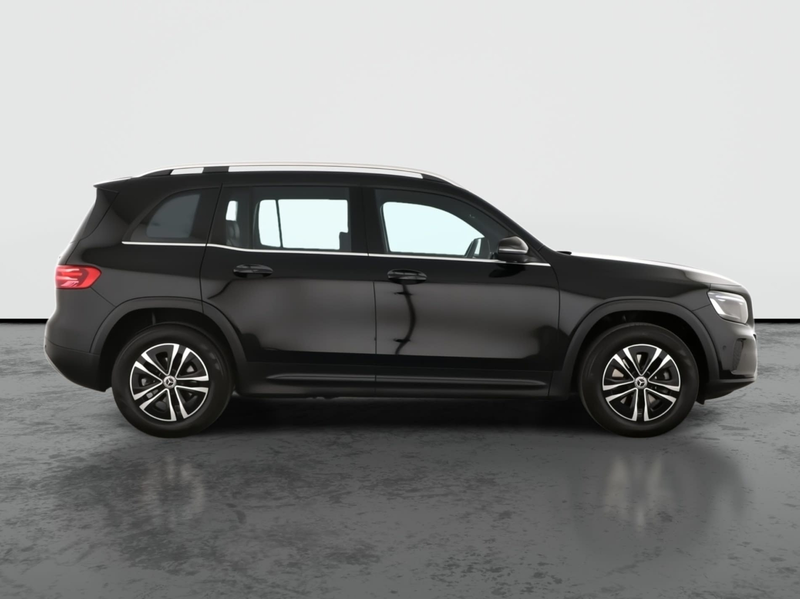 Mercedes-Benz GLB - 2024