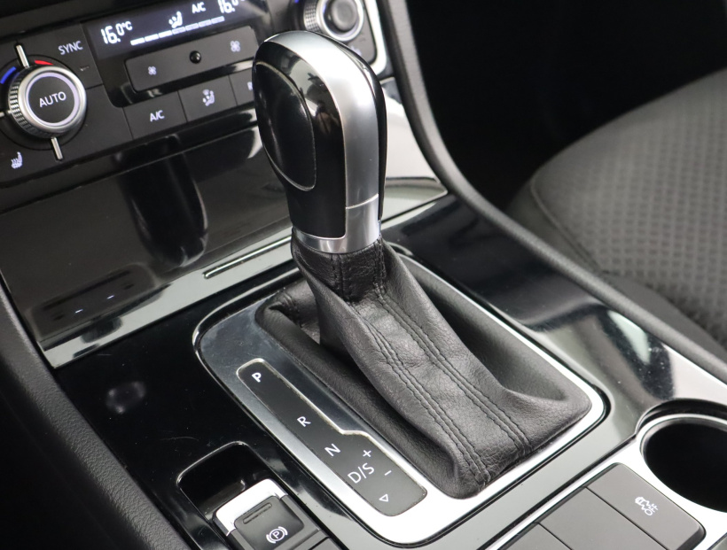 Volkswagen Touareg, 2016