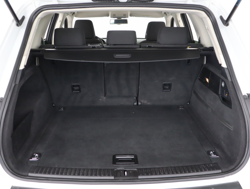 Volkswagen Touareg, 2016