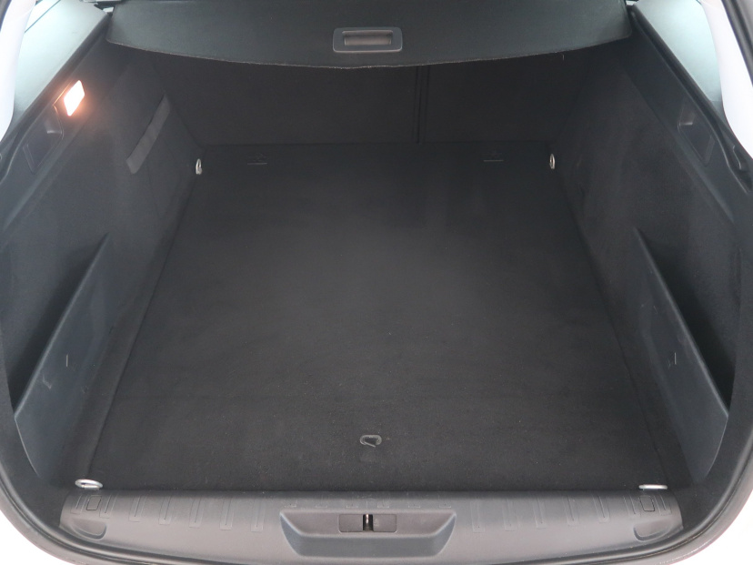 Peugeot 308, 2015