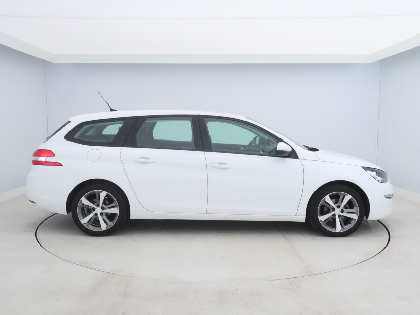 Peugeot 308, 2015