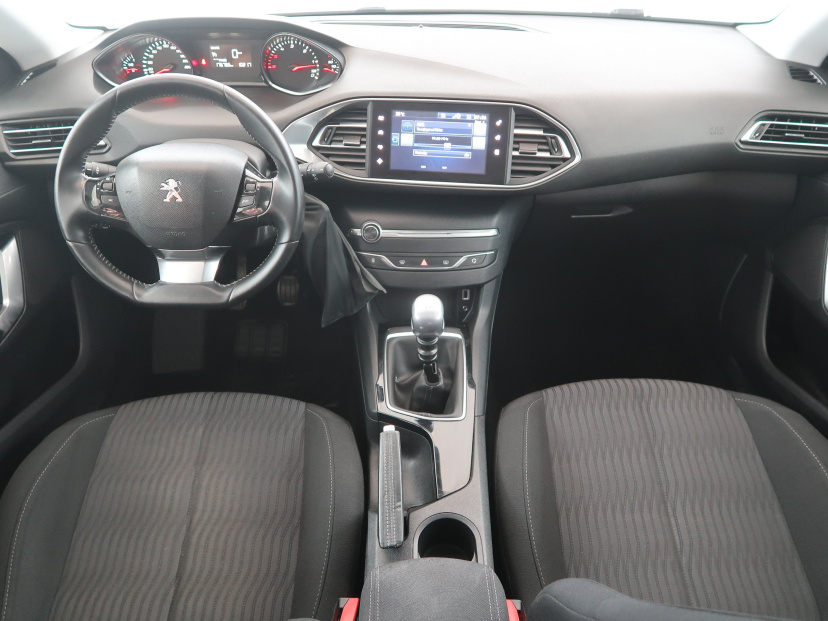 Peugeot 308, 2015