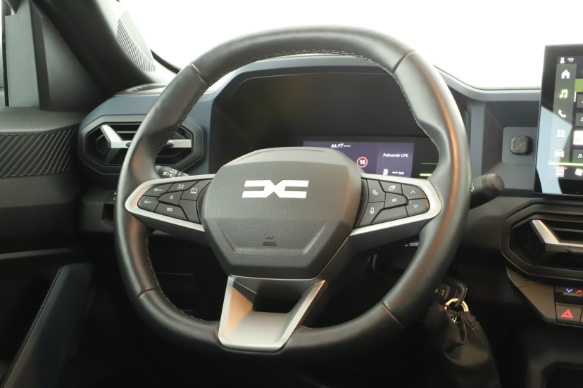 Dacia Duster, 2025
