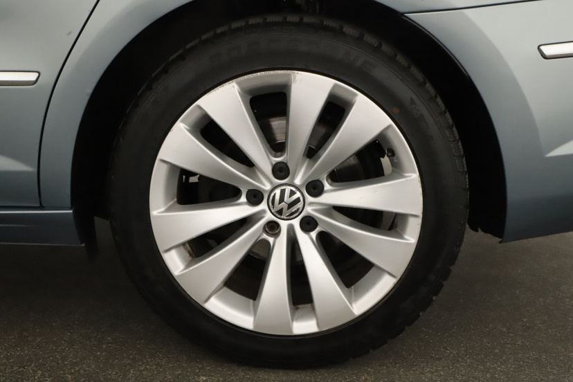 Volkswagen Passat CC, 2011
