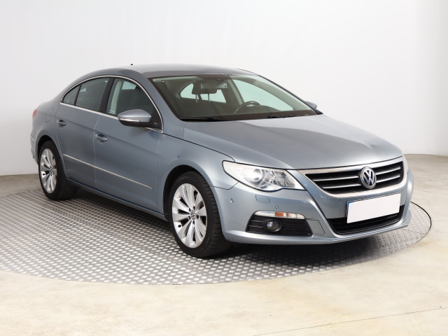 Volkswagen Passat CC 2011